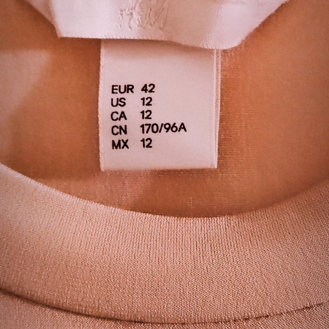 Beige långärmad klänning - 91