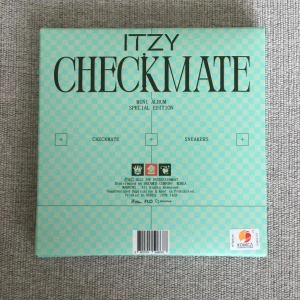 Itzy checkmate special edition mini album  - Albumet är i bra skick och allt som kom med albumet följer med💕  Pris kan diskuteras, skriv om du har några frågor🌸