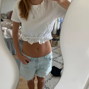Topp - T-shirt från zara🥰