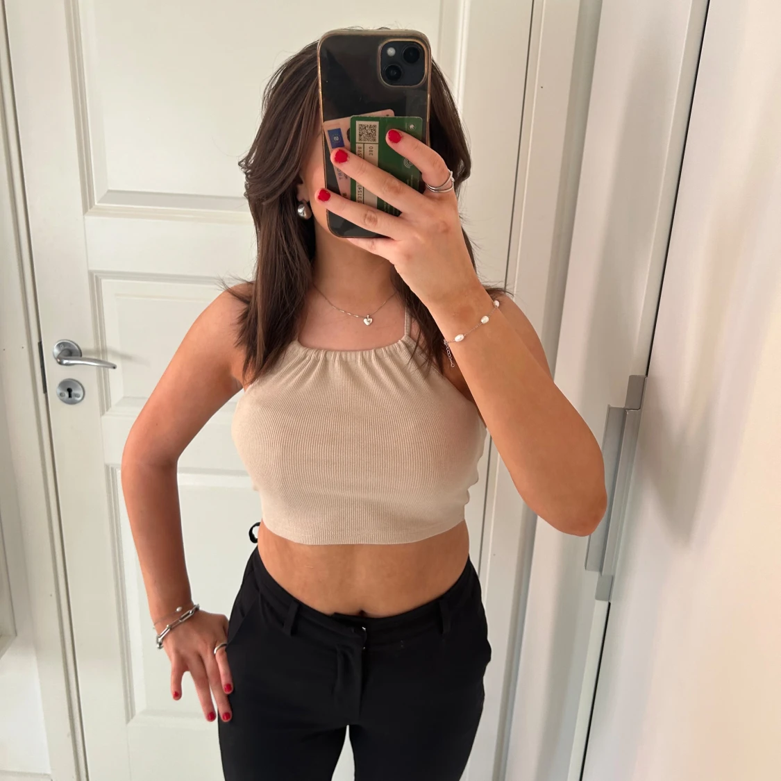 Beige ribbad croppad topp - 90