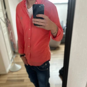 Polo Ralph Lauren Skjorta - Strlk S Rosa ish färg Inga anmärkningar och helt felfri! Snabb affär = billigt pris💯😁