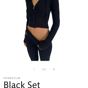 Mjukis set - Säljer min svarta Catania set! Jätte fin och nästan aldrig använt❤️