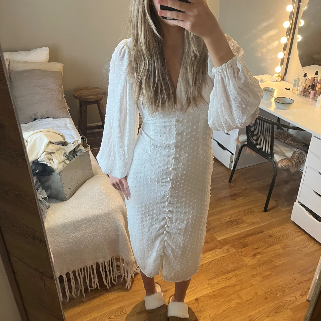 Vit klänning Gina tricot  - 91