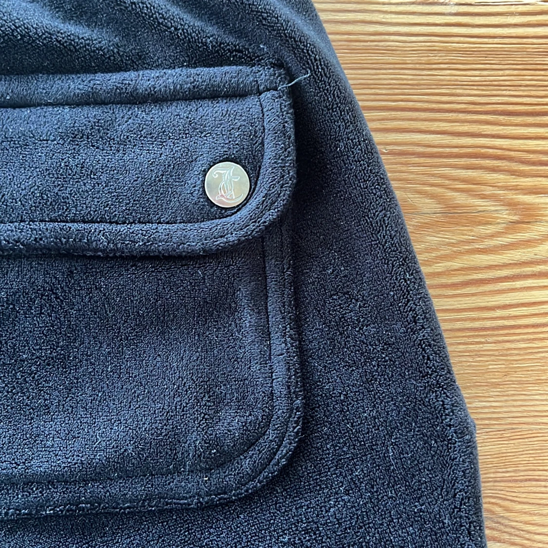 Svarta byxor från Juicy Couture - 93