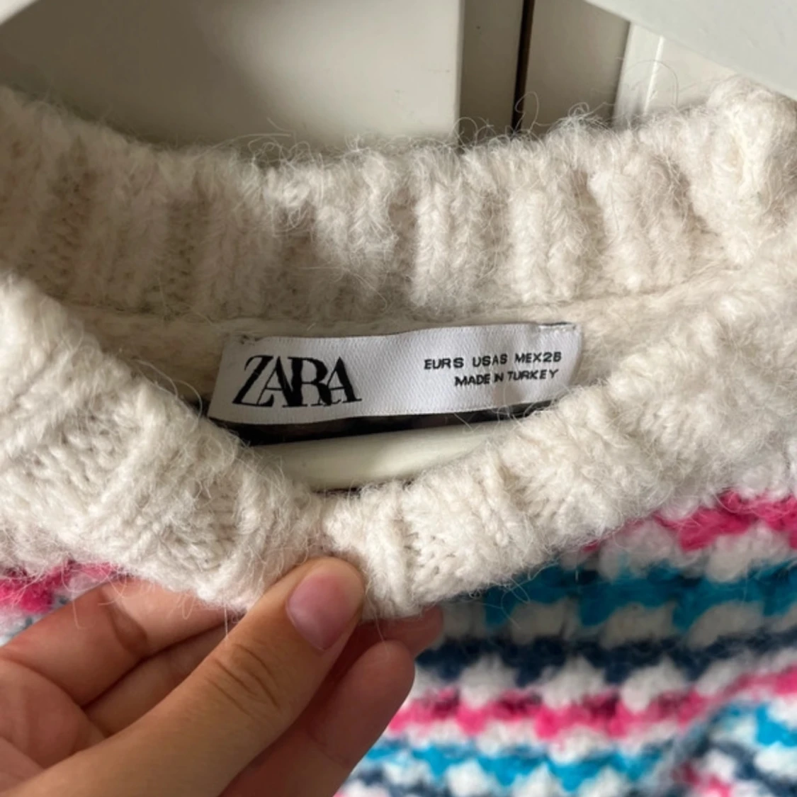 Randig stickad tröja - 92