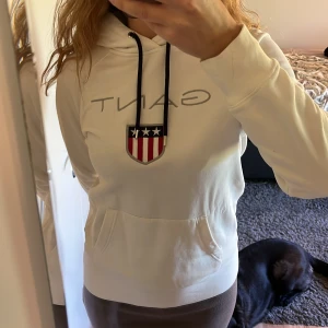 Gant hoodie - Fint skick, storlek S
