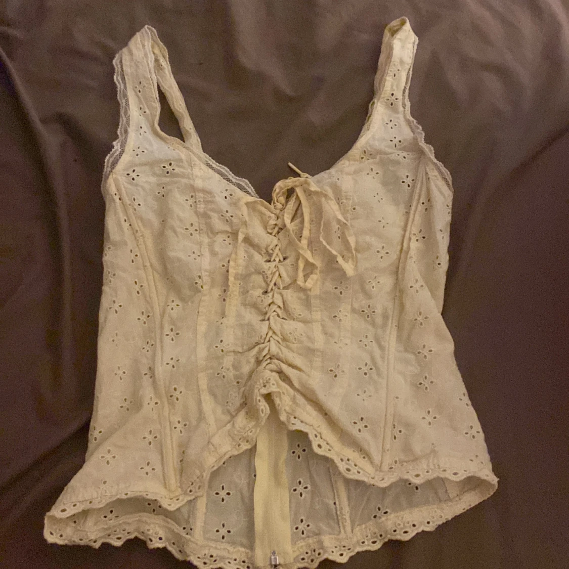 Gul korset, jätte fin men Använder inte längre.