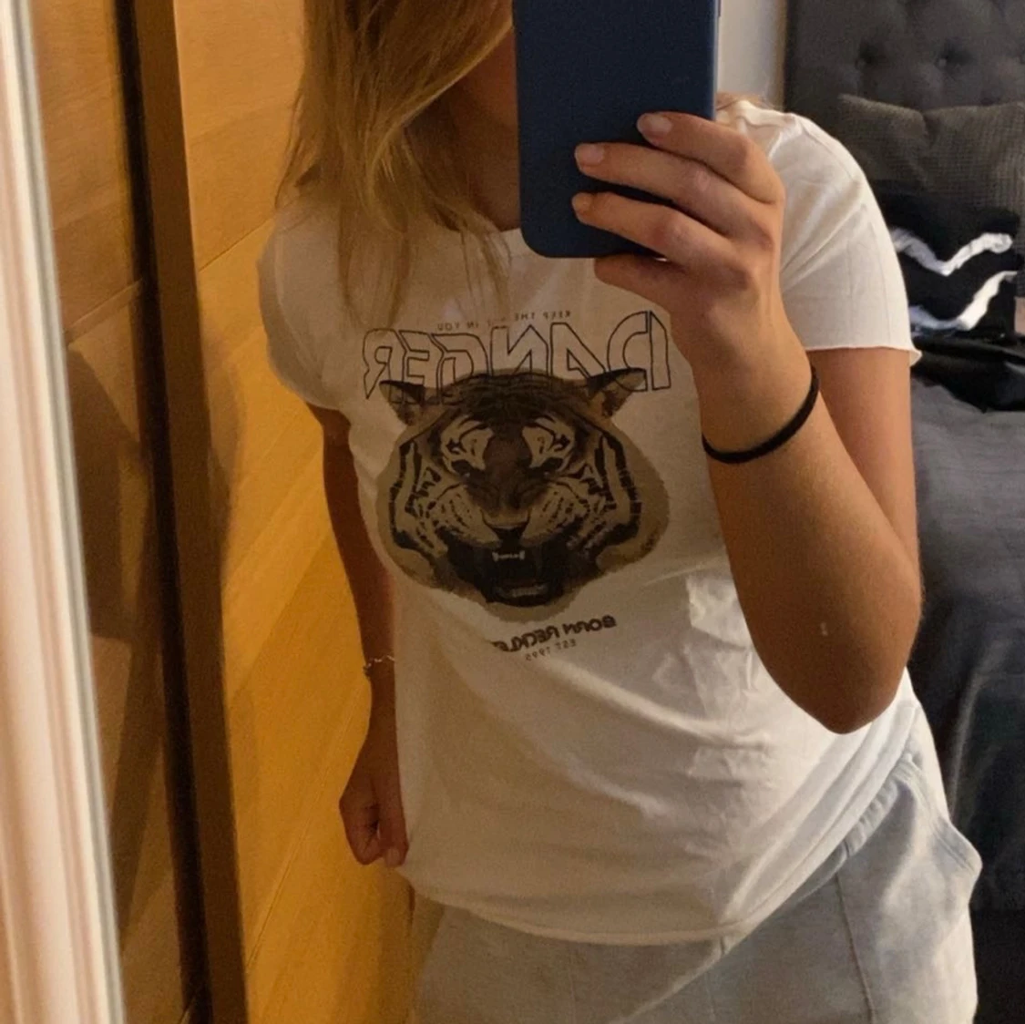 Vit t-shirt med tigertryck från kidsonly - 90