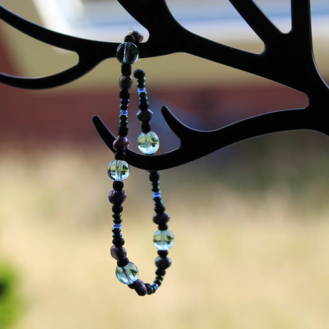 Pärlarmband med gröna och svarta pärlor - 91