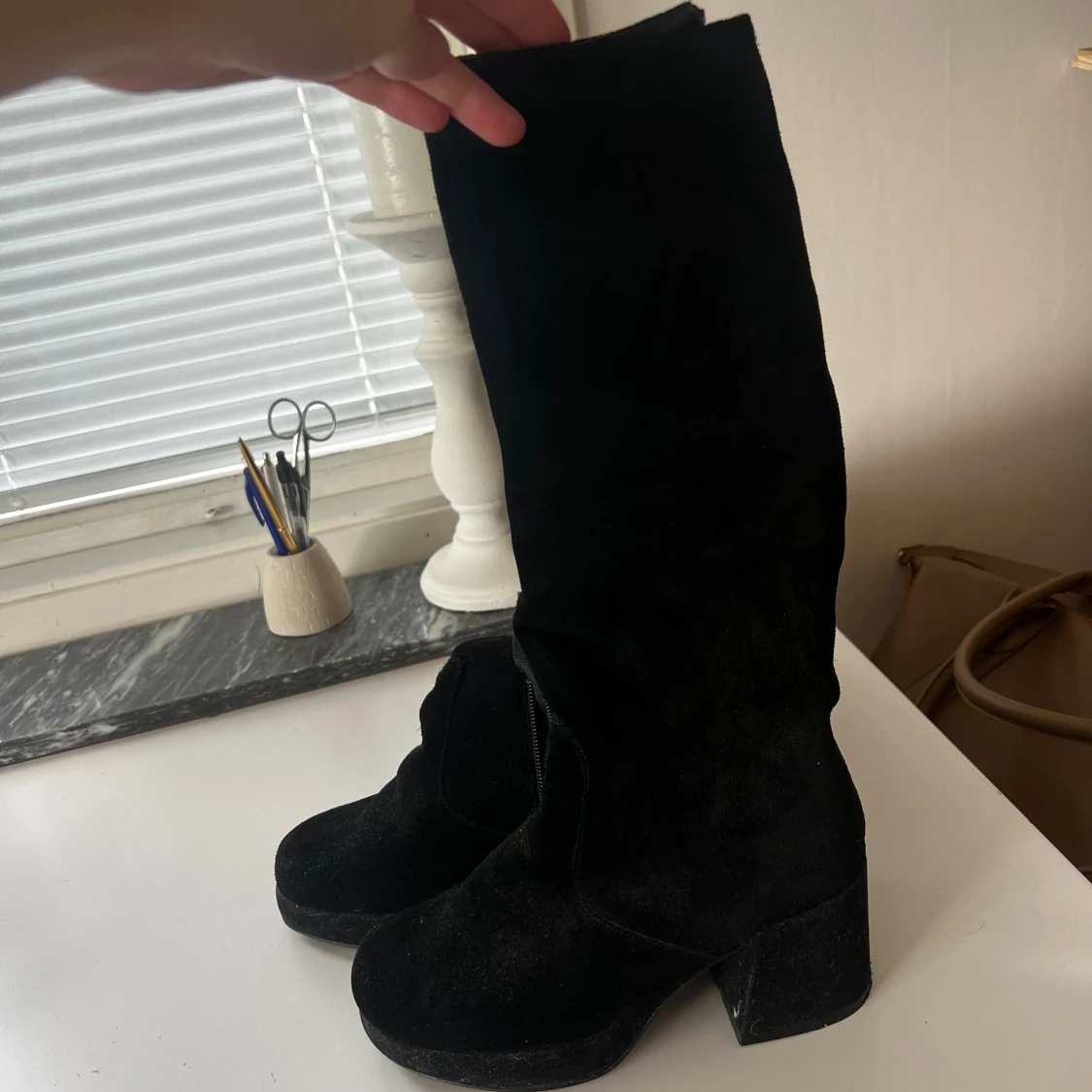 Svarta klackar/boots i storlek 37