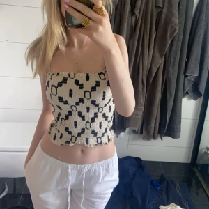 Tubtopp - Säljer denna söta tubtopp i strl xs