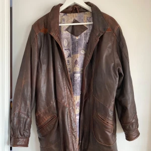 Vintage skinnjacka  - Vintage skinn jacka fint skick, sparsamt använd! 