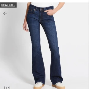 Lågmidjade jeans - Säljer nya jeans från lager 157🫶