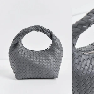 Väska - Säljer denna superfina väska från Gina! Använt endast nån gång så den är som ny 🩶 Inga defekter på den. 