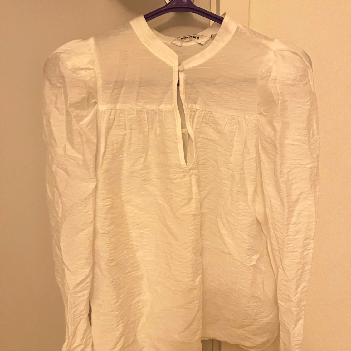 Vit genomskinlig blus  - 90