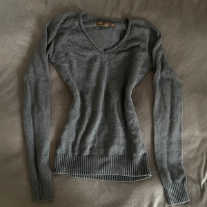 Stickad tröja - Tröja från Zara i jättefint skick och bra material