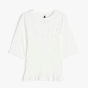 Vit smockad topp - Populär slutsåld smockad tröja från hm i storlek S, knappt använd, pris kan diskuteras!!