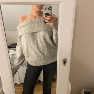 Stickad off shoulder tröja - Stickad off shoulder tröja❤️