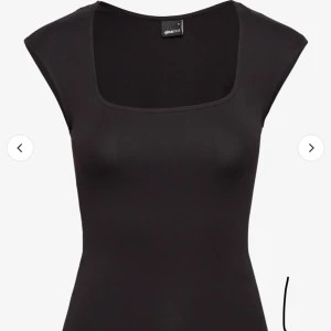 Soft touch tight top - Från Gina nästan helt ny, använd endast en gång! Kom med prisförslag eller frågor💕🫶🏽🍁