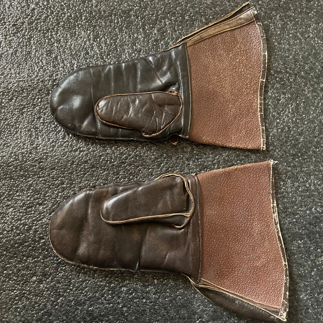 Bruna vintage skinnhandskar med foder - 90