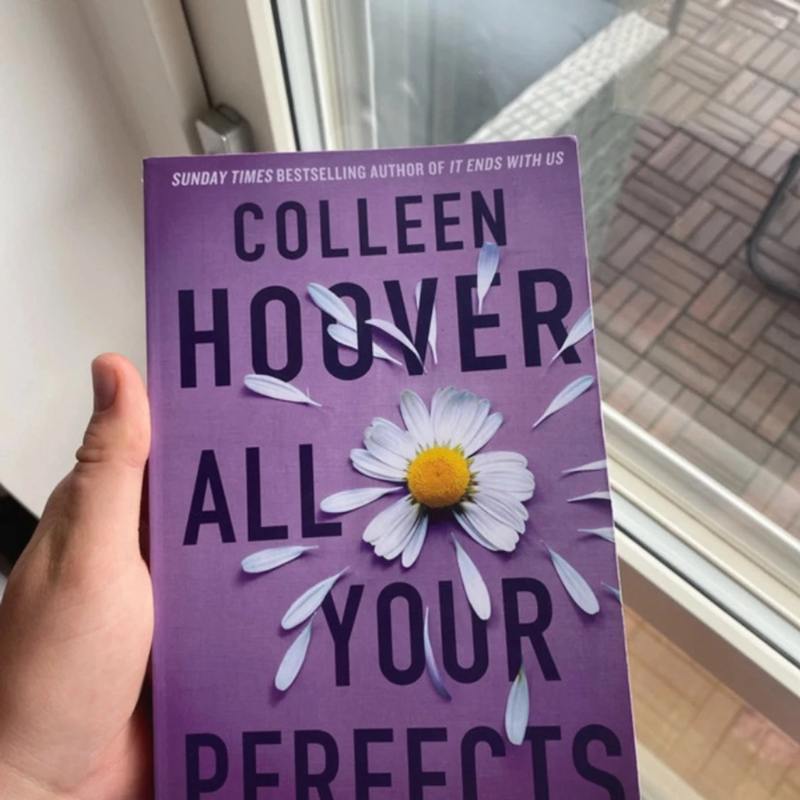 Boken All your perfects Colleen Hoover