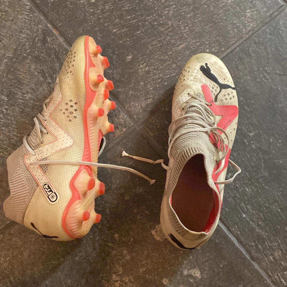 Puma fotbollskor - 90