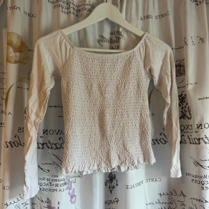 Omlott magtröja - En fin magtröja som är omlott! Storlek 170 men passar en som har S!😊