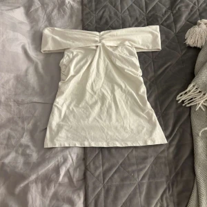 Offshoulder tröja❤️ - Från lindex, helt ny med lapp kvar, var fel storlek❤️
