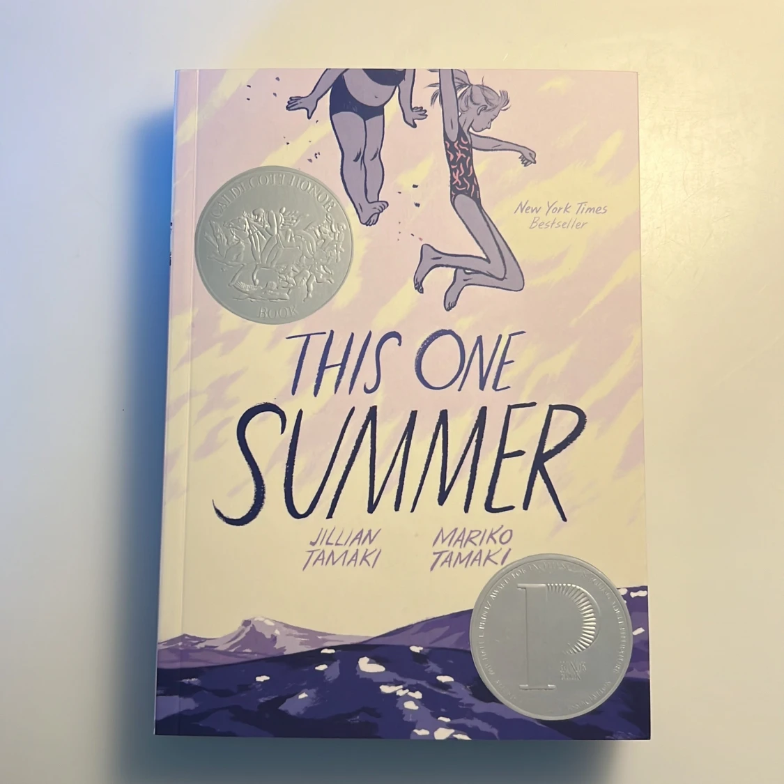 This one summer av Jillian Tamaki och Mariko Tamaki
