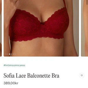 Intimissimi bh  - säljer denna fina bh-n  från intimissimi. storlek 75 C. Säljer denna då den är för liten, använd minst 5 gånger❣️