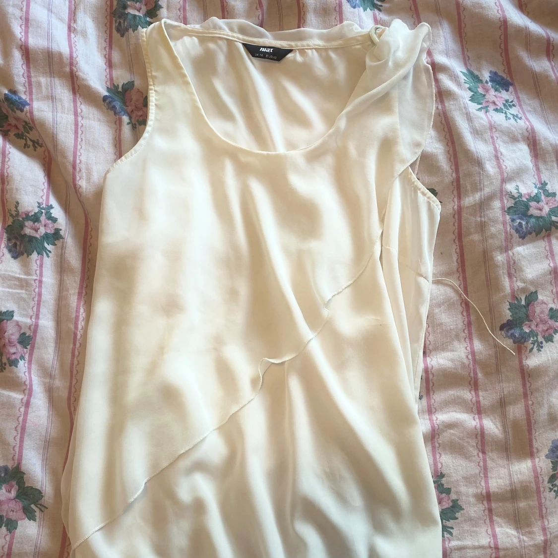 Vit blus