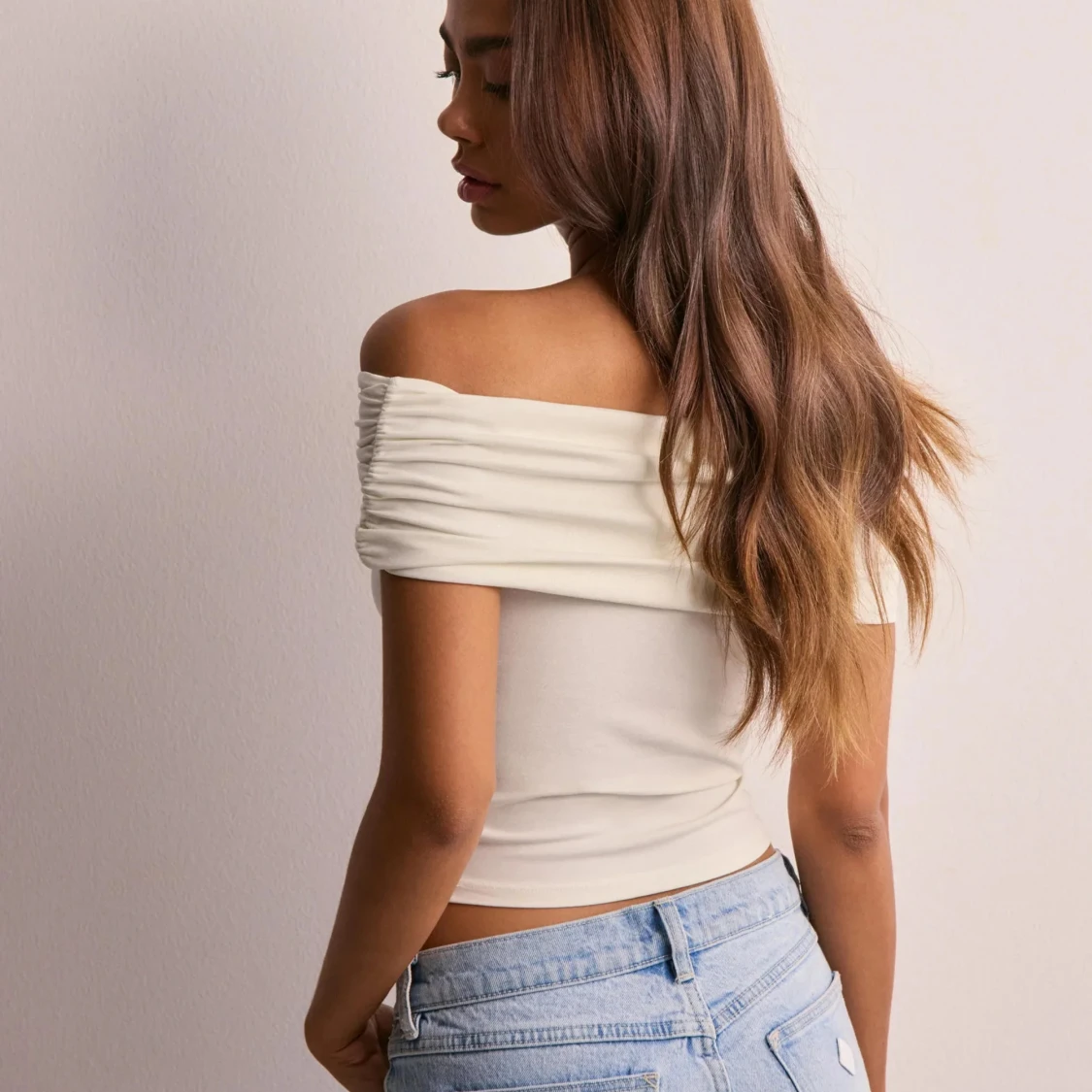 Vit/beige offshoulder topp från Only - 1