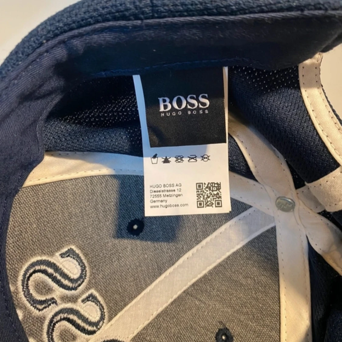 Mörkblå keps från Hugo Boss - 91