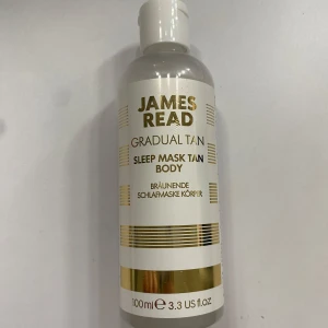 James Read Gradual Tan Sleep Mask Tan Body - James Read Gradual Tan Sleep Mask Tan Body är en brun-utan-sol-produkt som ger en gradvis solbränna medan du sover. Den kommer i en 100 ml flaska och är designad för att användas på kroppen. Oanvänd