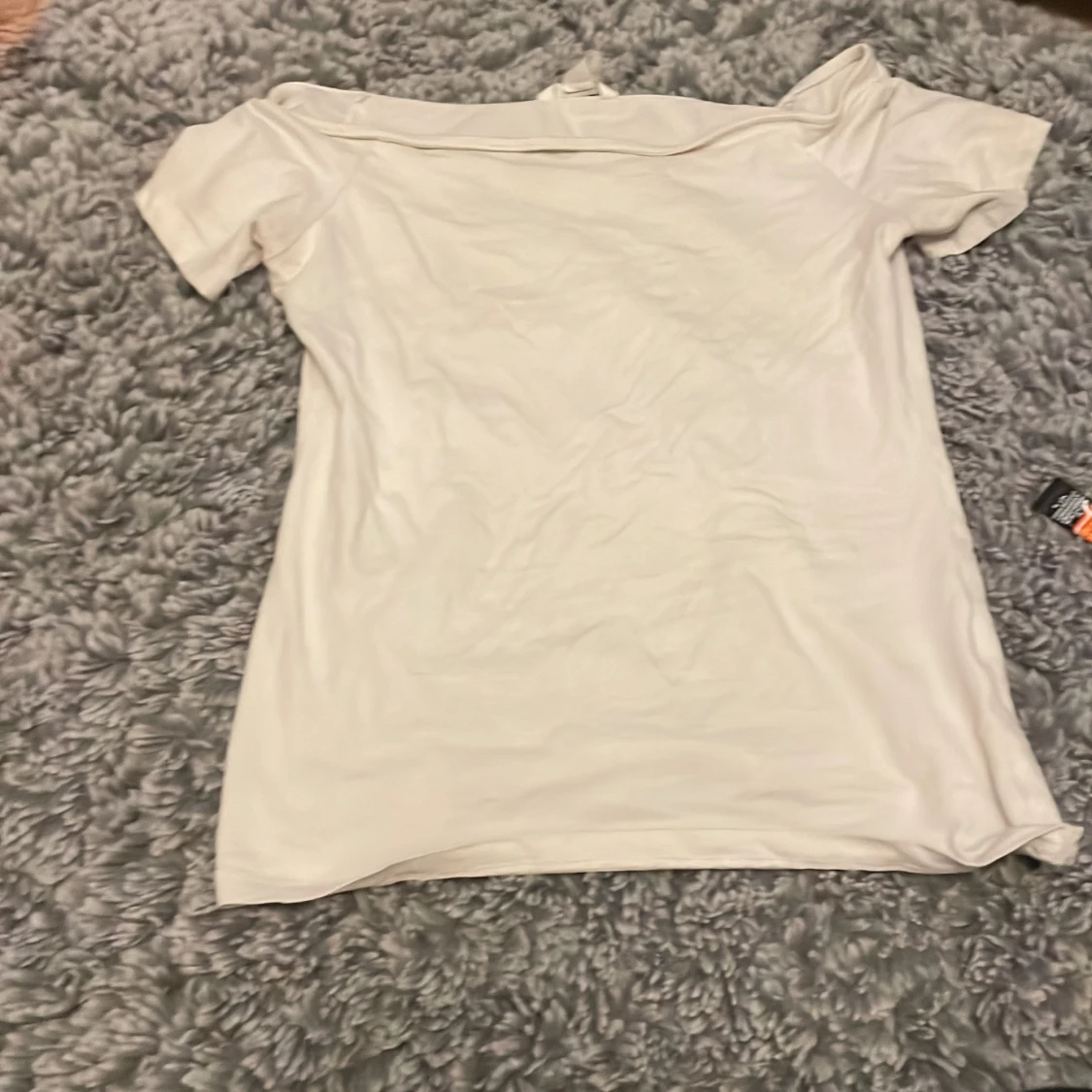 Vit offshoulder topp från Basic - 91