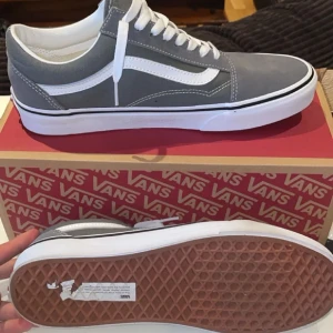Vans skor  - Helt nya Vans skor för endast 700kr! Bara att skriva vid fundering!🤝