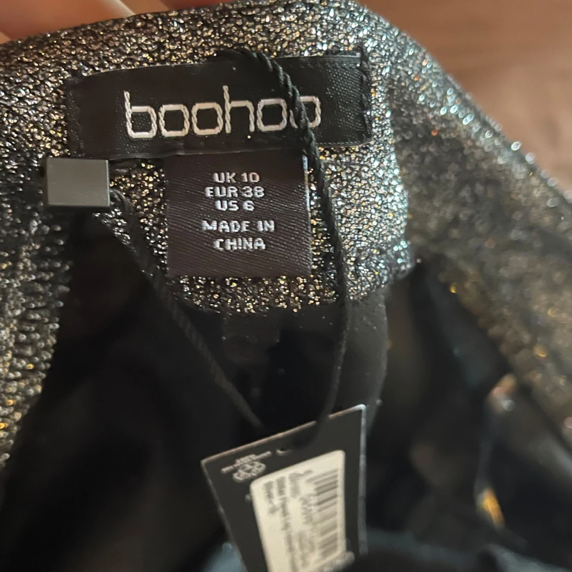 Glittriga byxor från Boohoo - 91