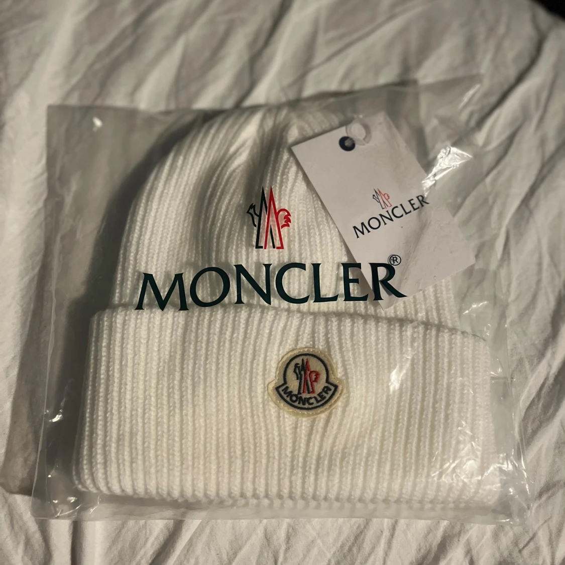 Moncler mössa - 93
