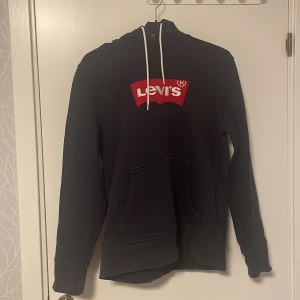 Levis Hoodie - En stilig bekväm Levis hoodie som jag inte använder längre😊