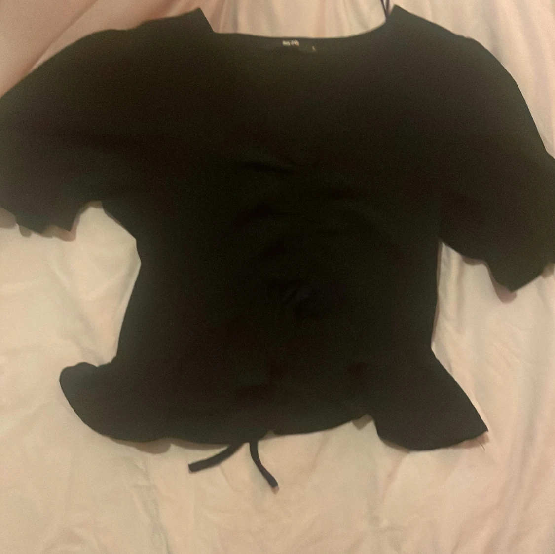 Svart topp från BikBok