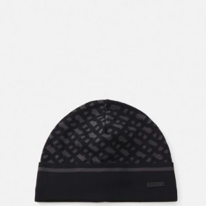 Svart mönstrad mössa från hugo boss - Snygg svart mössa från hugo boss med ett diskret mönster. Perfekt för kyliga dagar. Den har en stilren design med en liten logotypdetalj framtill.