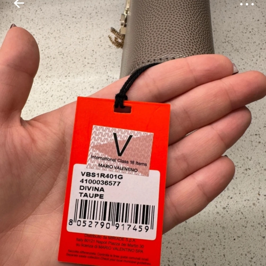 Beige kuvertväska med kedja - 4