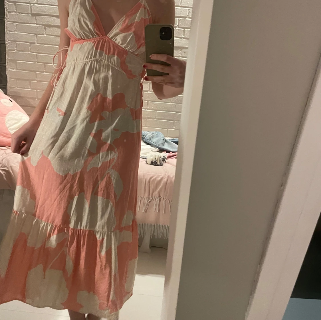 Rosa och vit klänning - 1