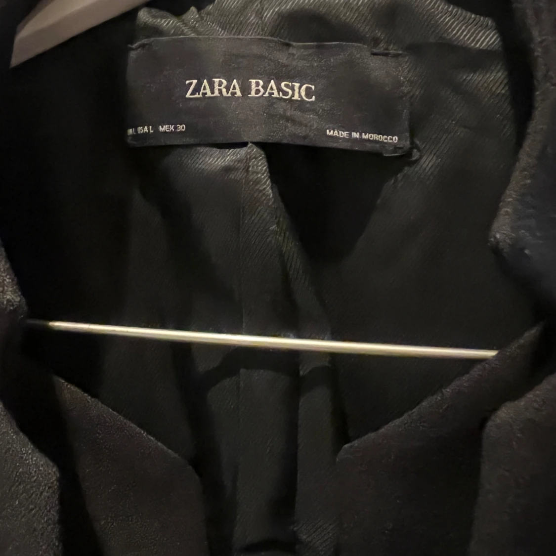 Svart kavaj med knapp - 4