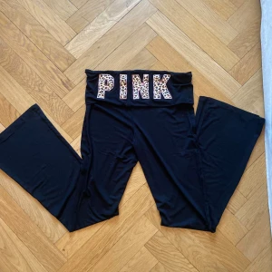 Victoria’d secret pink flare yoga  - Skriv för frågor 
