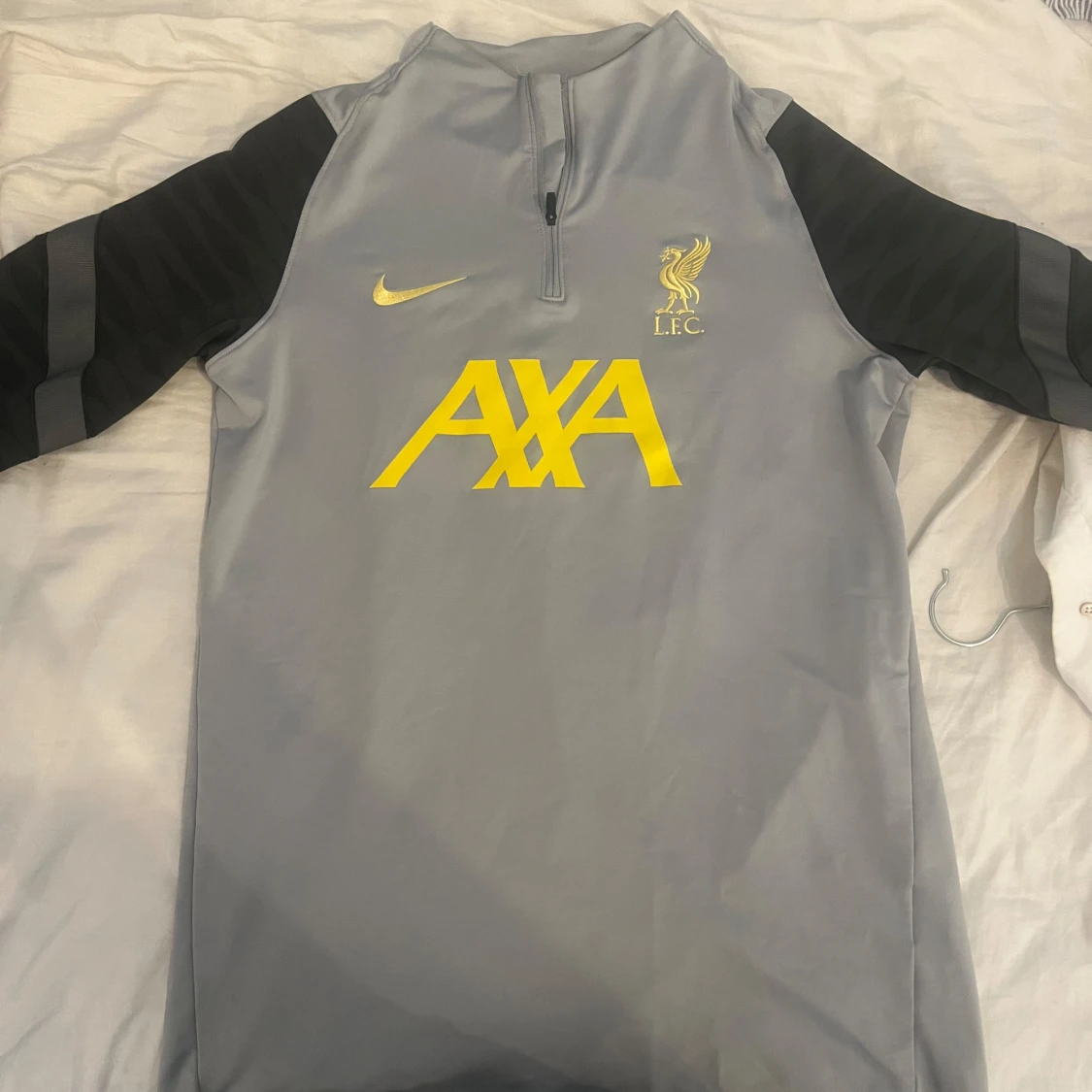 Liverpool tränings tröja 