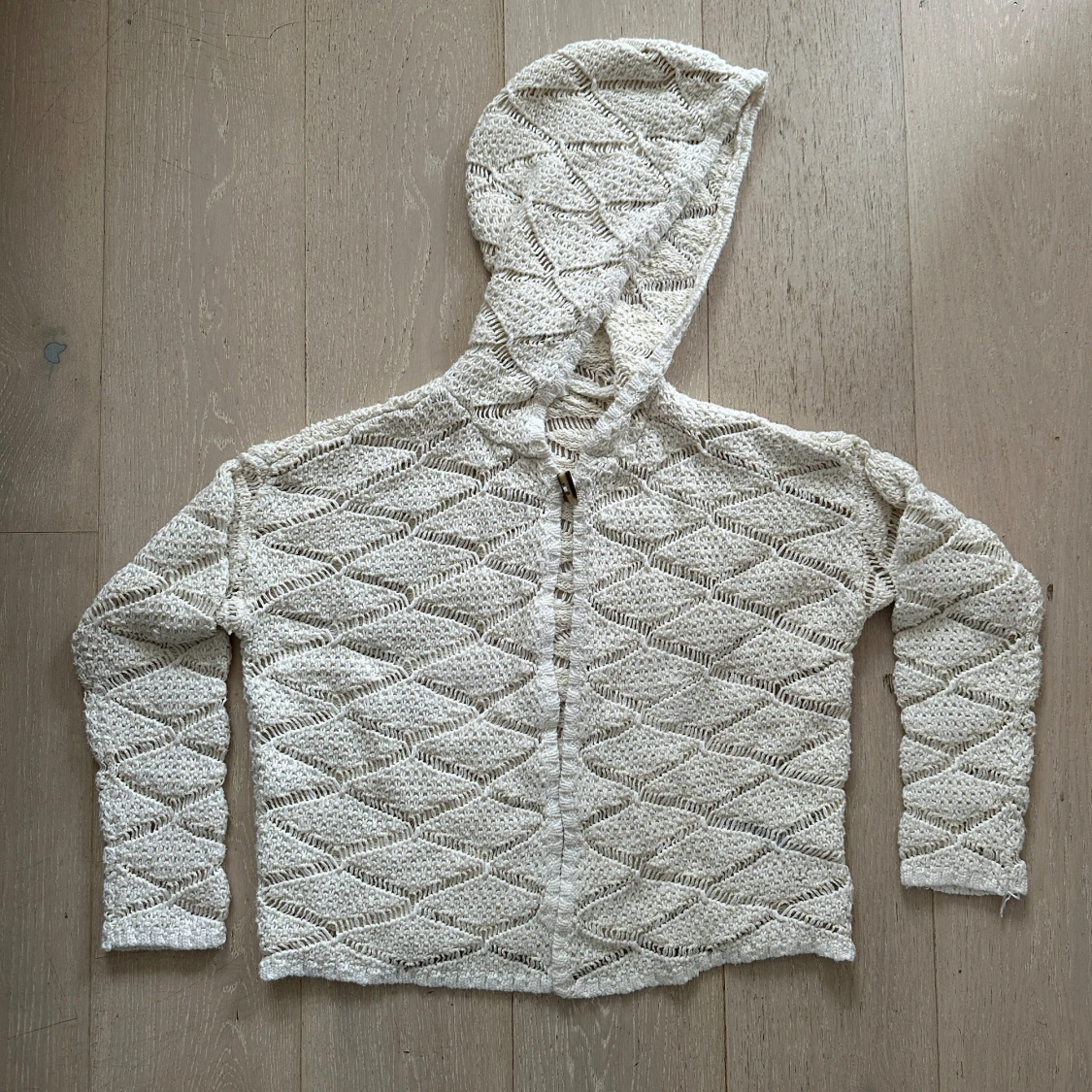 Vit stickad tröja - 92