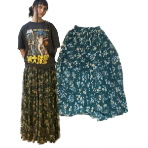 Lång blommig kjol  - Jättefin lång blommig kjol i en fin grön färg från indiska som tyvärr inte kommer till användning längre🌸