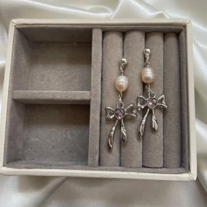 Izabella earrings  - 45kr per par 