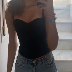 Korsett topp - säljer denna super fina korsett topp, storlek Xs❤️ super fint skick och knappt använd